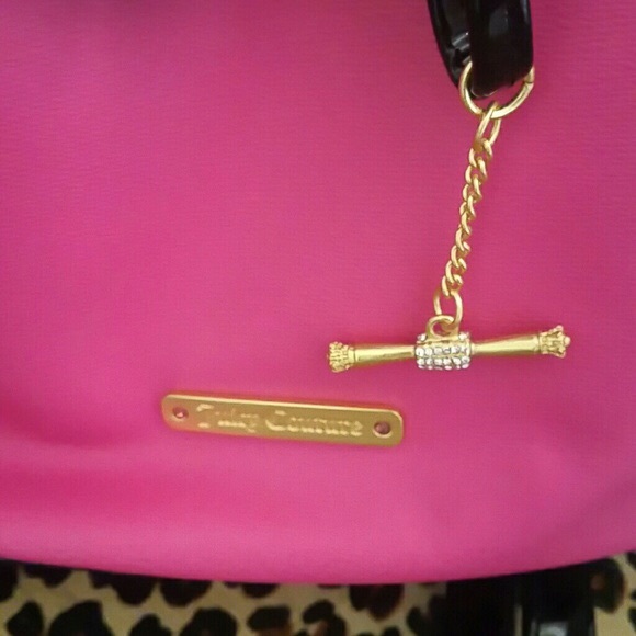 JUICY COUTURE PINK & BLACK PATENT BUCKET BACKPACK - Picture 7 of 16